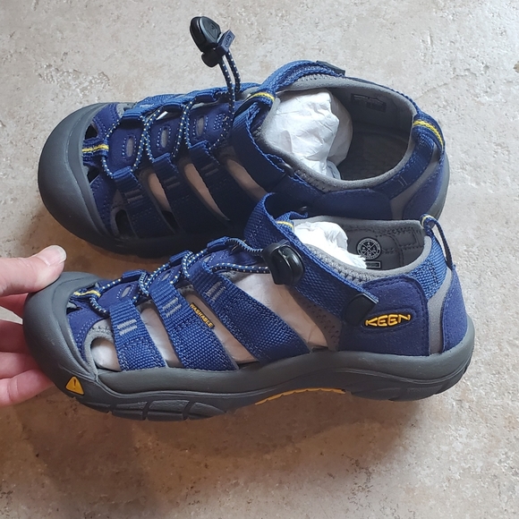 Keen H2 Water Shoes Youth Sz 4 NWOB - Picture 2 of 6